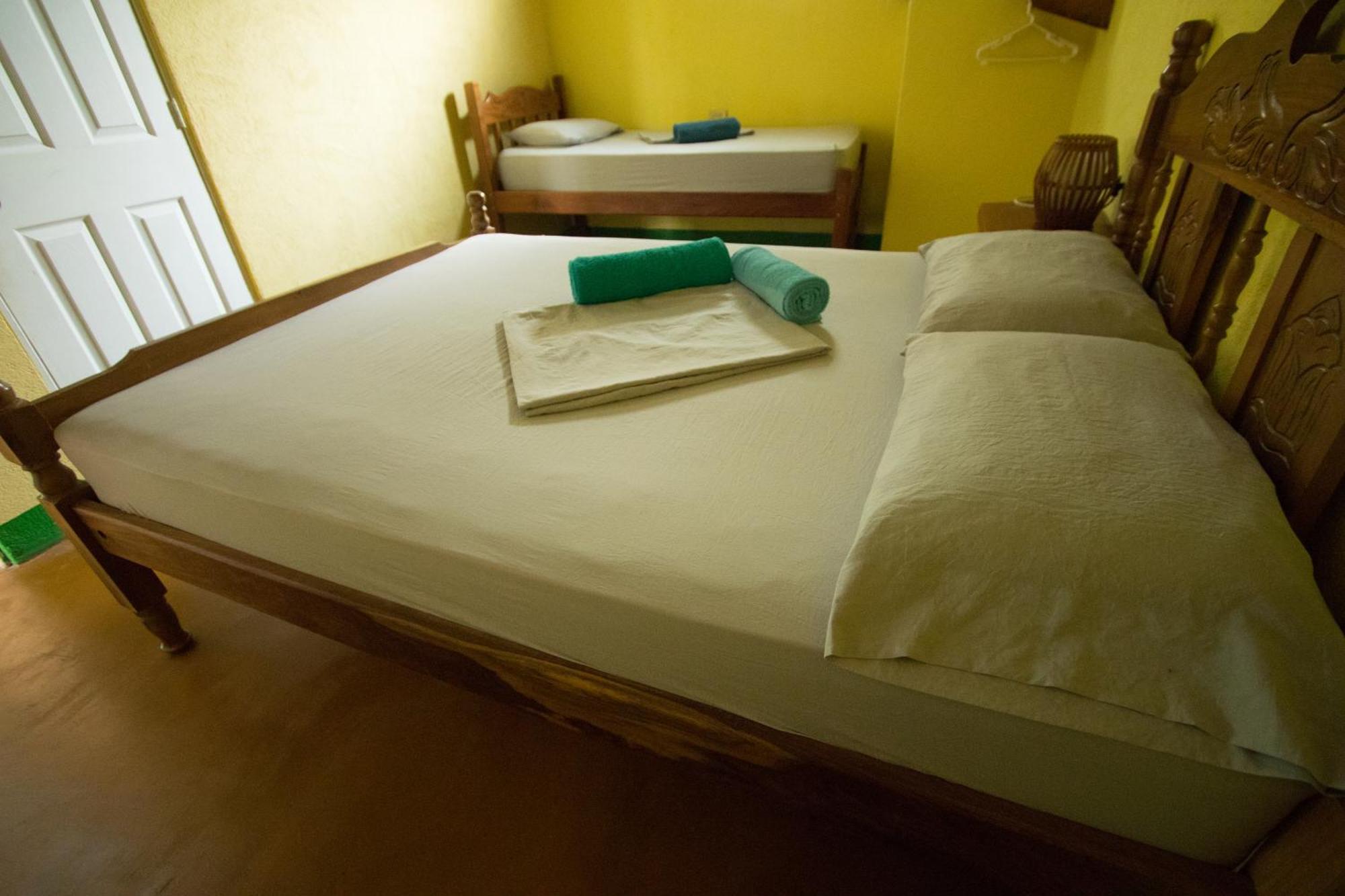 Hostel Life Is Good Moyogalpa Exterior photo